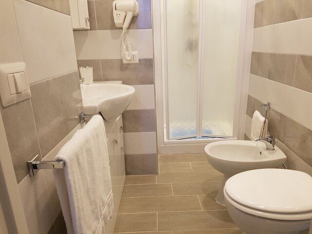 B&B レ トッリ アラゴネージ