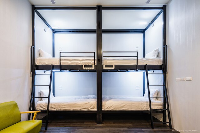 CH プレイス X ホテル (普樂室行旅)