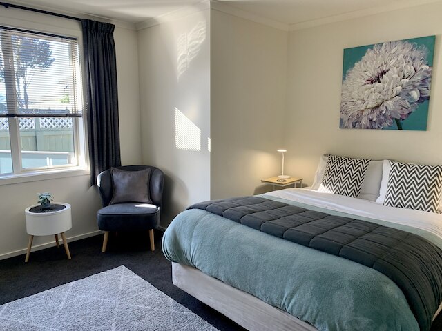 マーチ アパートメンツ