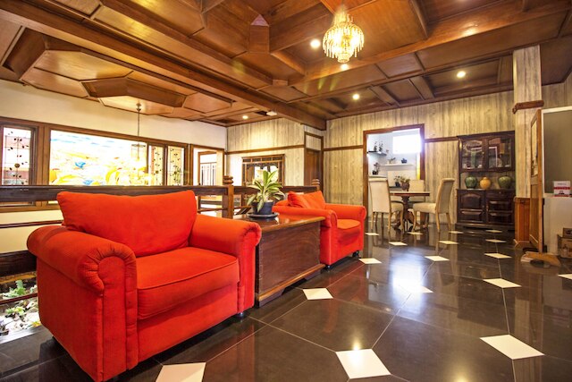 レッドドアーズ プラス ニア RS ハサン サディキン