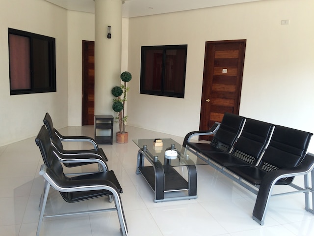 インゴ ツーリスト イン