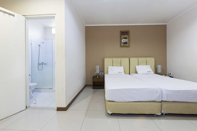 レッドドアーズ ニア ゴンダンディア ステーション