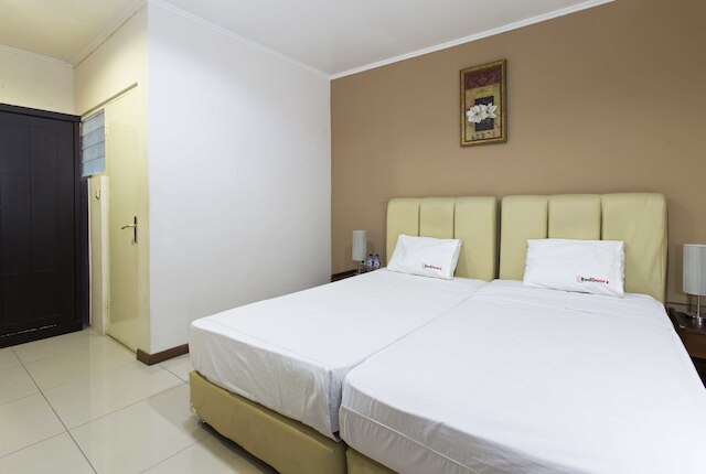 レッドドアーズ ニア ゴンダンディア ステーション