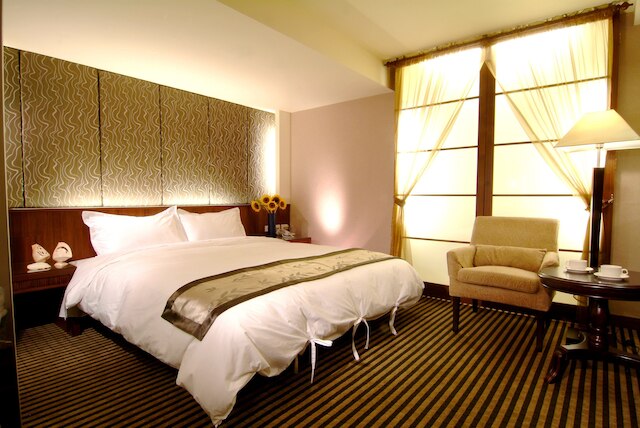 ターペン ベイ ホリデー ホテル (大鵬湾大飯店)