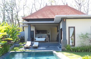 アヴィサラ ヴィラ