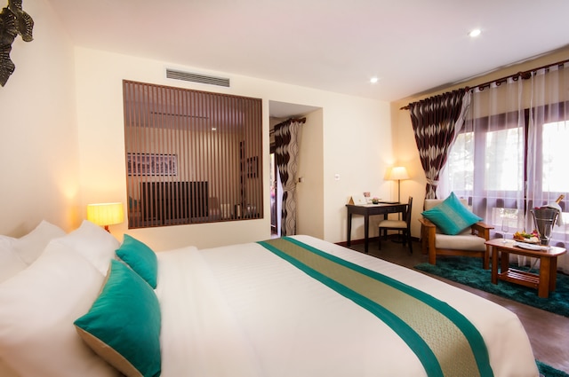 ザ プリビレッジ ブティック