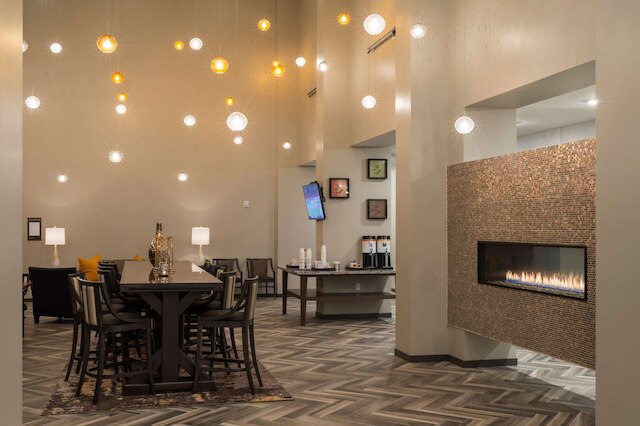 ハンプトン イン & スイーツ ミネアポリス ユニバーシティ エリア