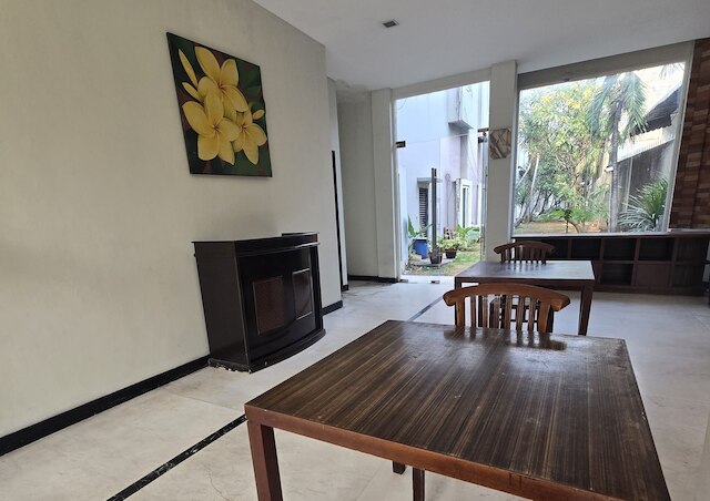 N2 ホテル グヌン サハリ