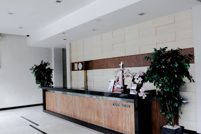 N2 ホテル グヌン サハリ