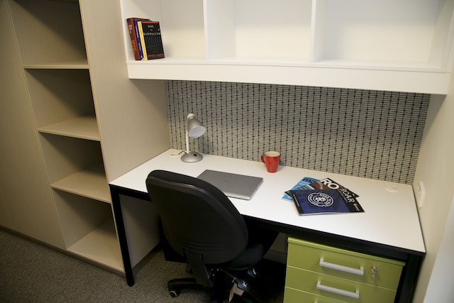 アバクロンビー スチューデント アコモデーション