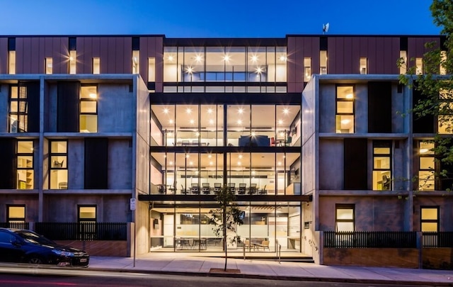 アバクロンビー スチューデント アコモデーション