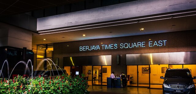 レインボー スイーツ アット タイムズ スクエア