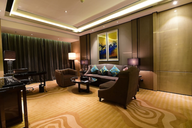 ティルフル ホテル