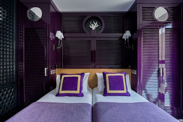 ルーム メイト アンナ, バルセロナ