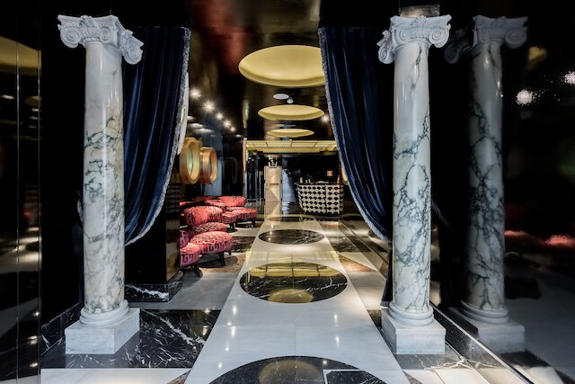 ルーム メイト アンナ, バルセロナ