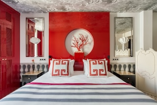 ルーム メイト アンナ, バルセロナ