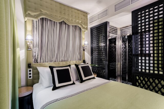 ルーム メイト アンナ, バルセロナ