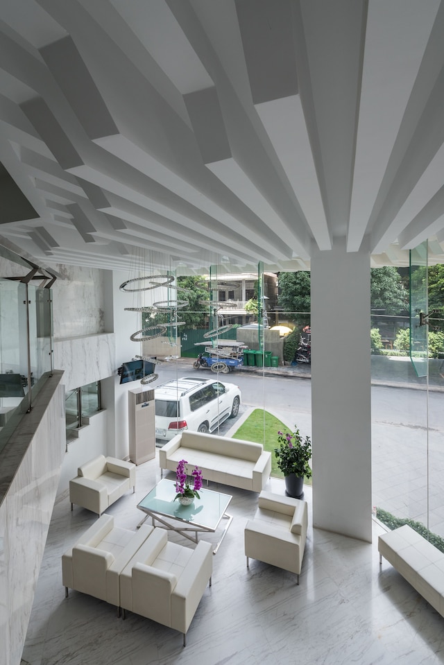 ナキ スイーツ アット シルバータウン