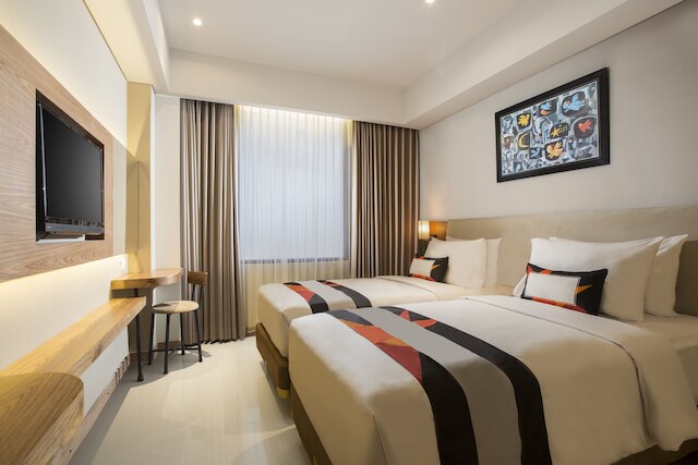 イエロー スター アンバルクモ ホテル