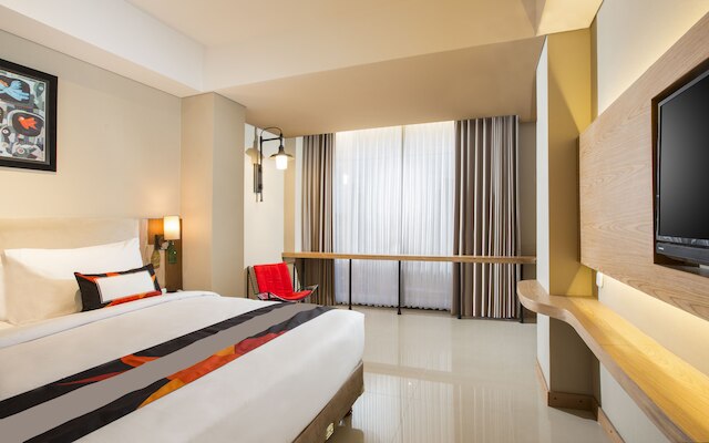 イエロー スター アンバルクモ ホテル