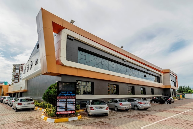 アイディノグル ホテル