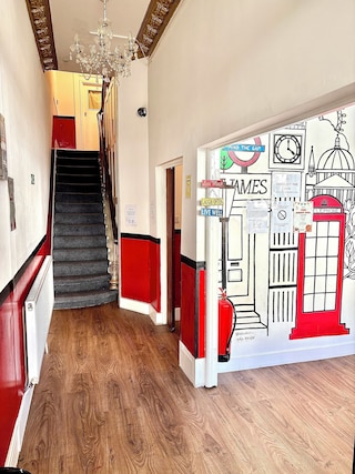 セント ジェームズ バックパッカーズ