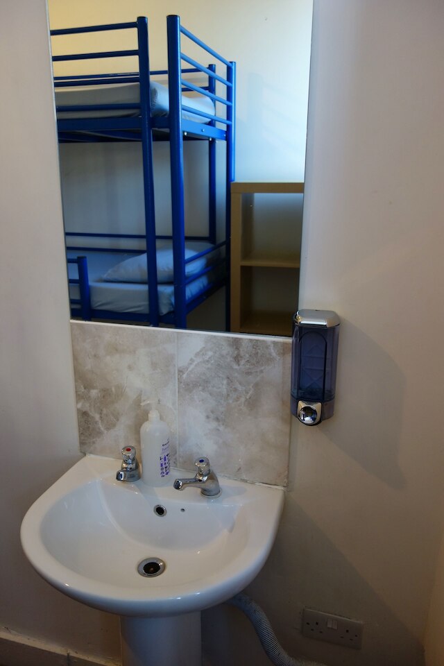 セント ジェームズ バックパッカーズ