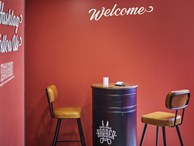 イビス スタイルズ パリ ガール ドゥ レスト マジェンタ