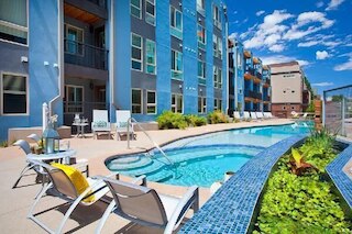 オークウッド アット ブロードストーン チェリー クリーク