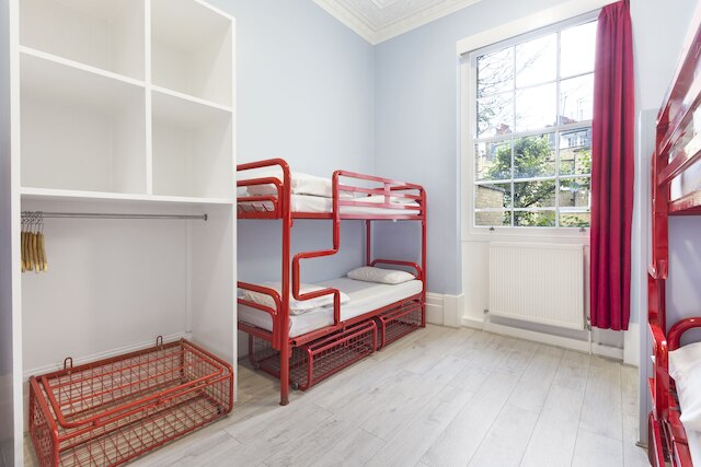 アスター ビクトリア ホステル - アダルト オンリー