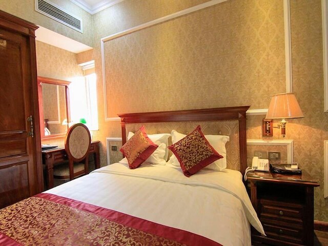 ヴァイオリン ホテル ハノイ