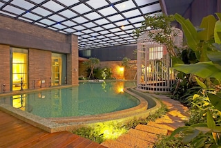 オールユア ブティック モーテル高雄ブランチ (欧遊国際連鎖精品旅館 - 高雄館)