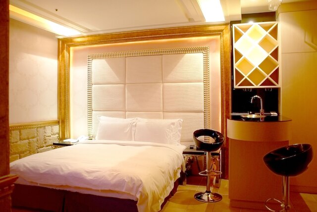 オールユア ブティック モーテル高雄ブランチ (欧遊国際連鎖精品旅館 - 高雄館)