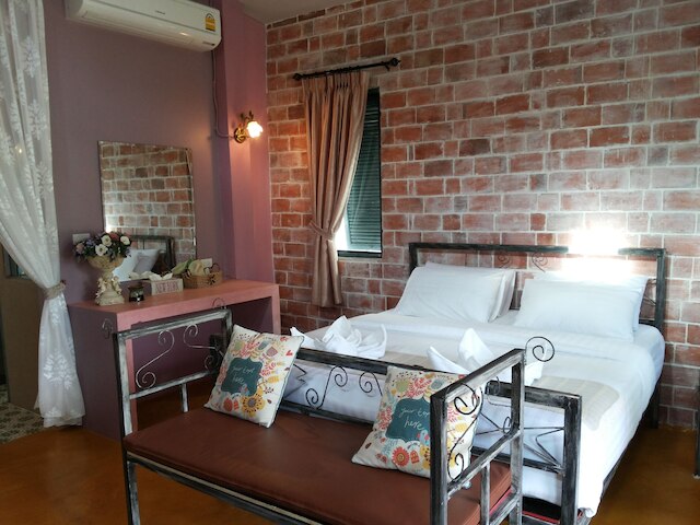 スタンプ ヒルズ リゾート & レストラン