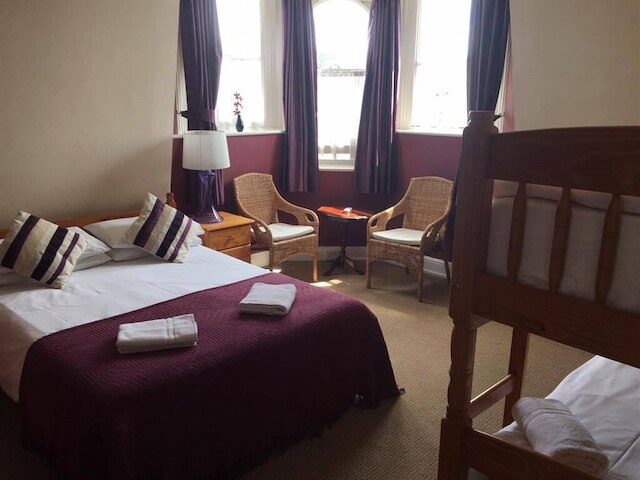 ザ キングス アームズ