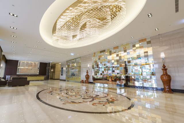 ロイヤル ゴールド ホテル (皇家金宸大飯店)