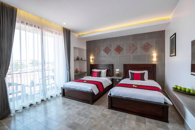 シルバー パームス レジデンス