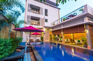 シルバー パームス レジデンス