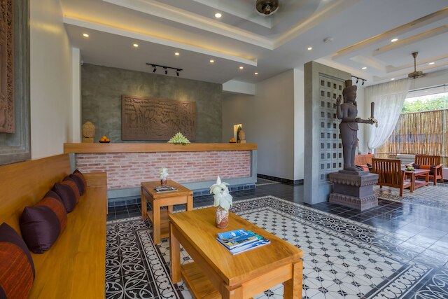 シルバー パームス レジデンス