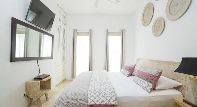 ビーチ メラティ アパートメンツ