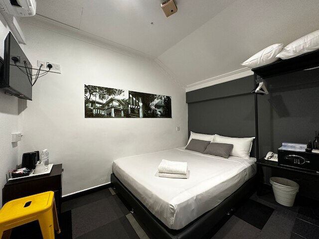 チェック イン アット リトル インディア