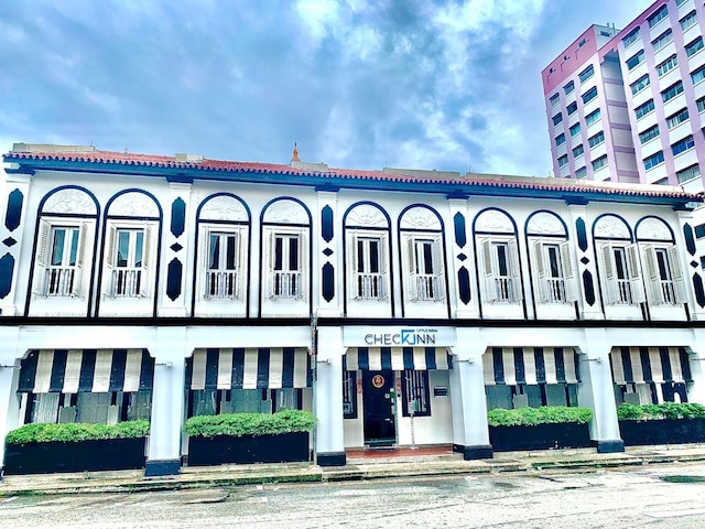 チェック イン アット リトル インディア