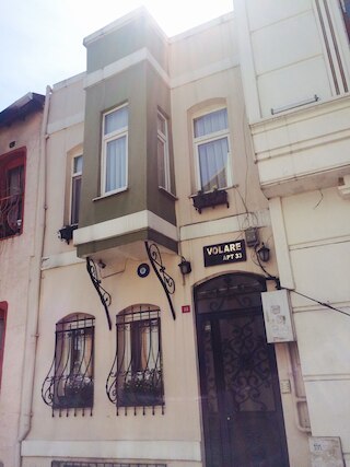 ヴォラーレ アパーツ