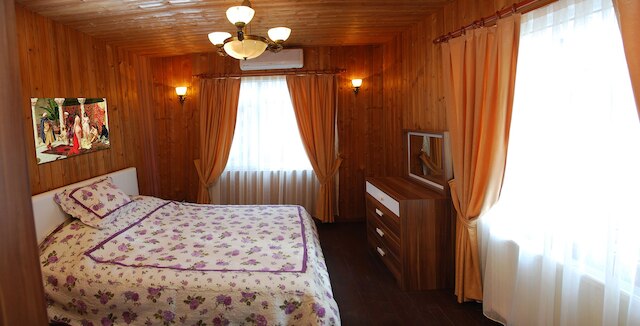 アリズ レジデンス