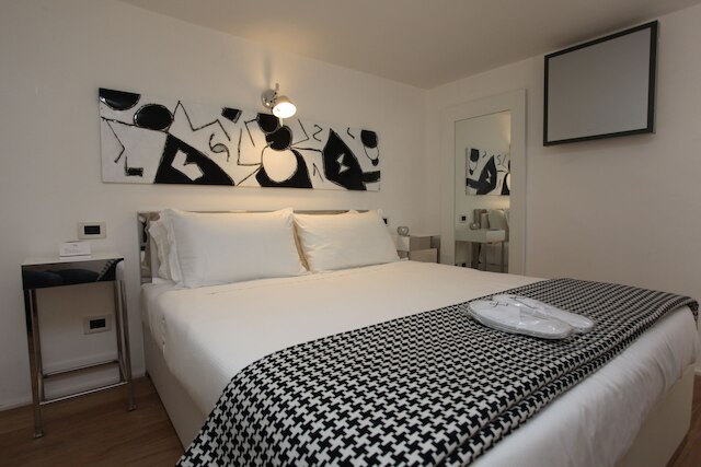 LHP スイート ピアッツア デル ポポロ