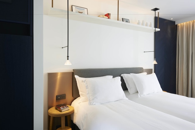 ペルペチュアル エリゼ モンテーニュ