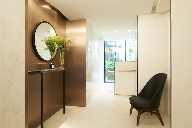 ペルペチュアル エリゼ モンテーニュ