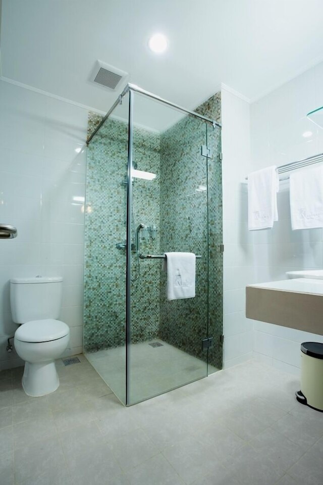 ルビー ホテル シャリーア