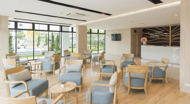 トラート シティ ホテル