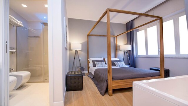 スイート 136 ラグジュアリー ルームズ